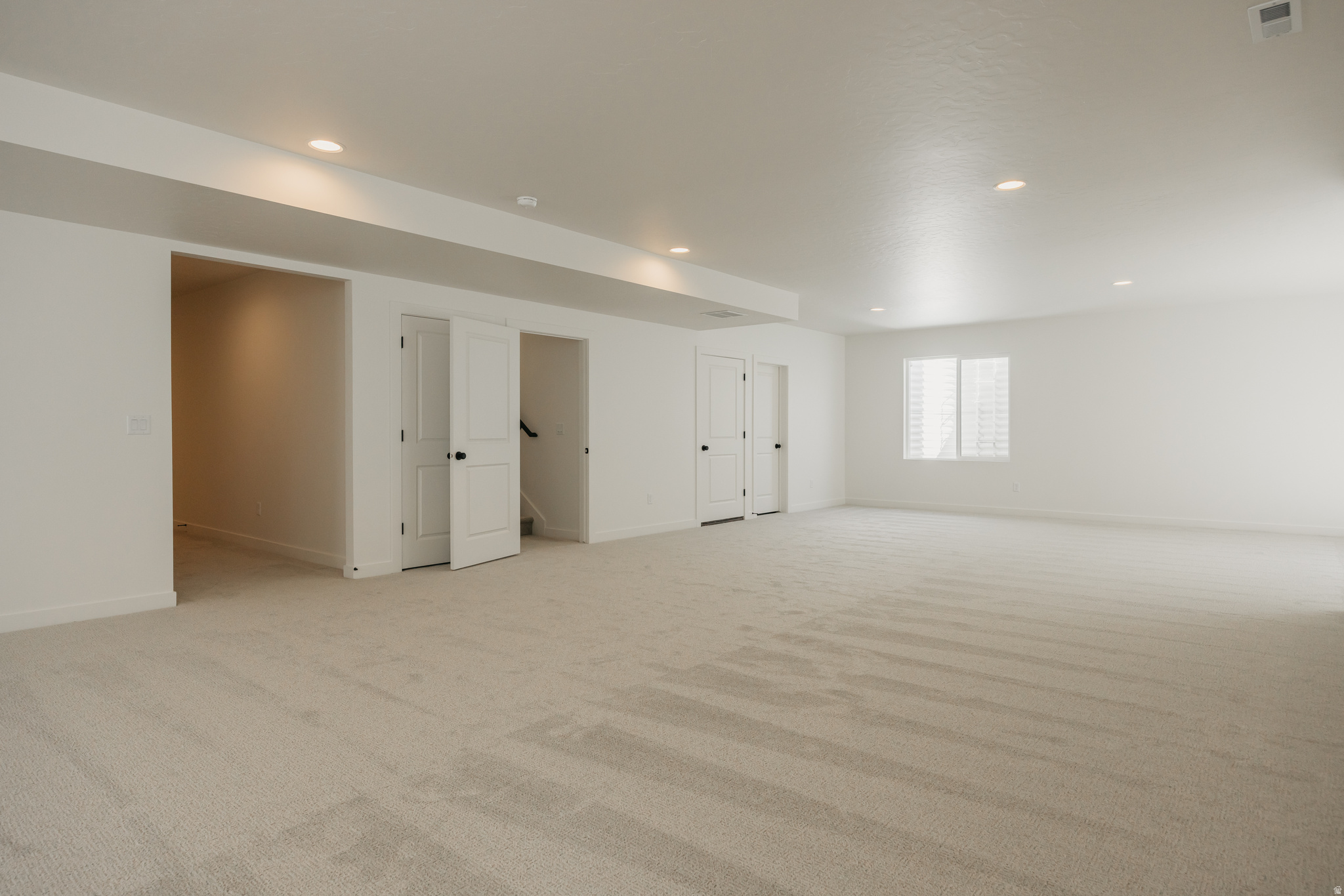 WILLOW ESTATES - Residential