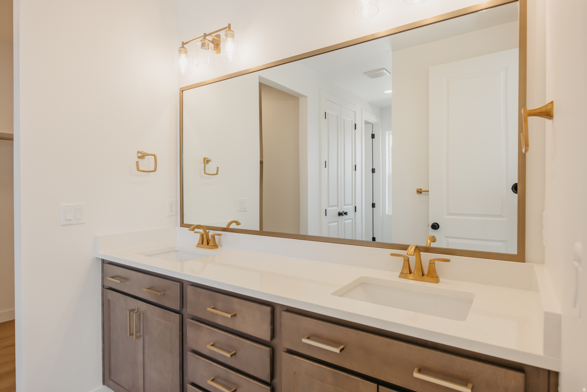 WILLOW ESTATES - Residential