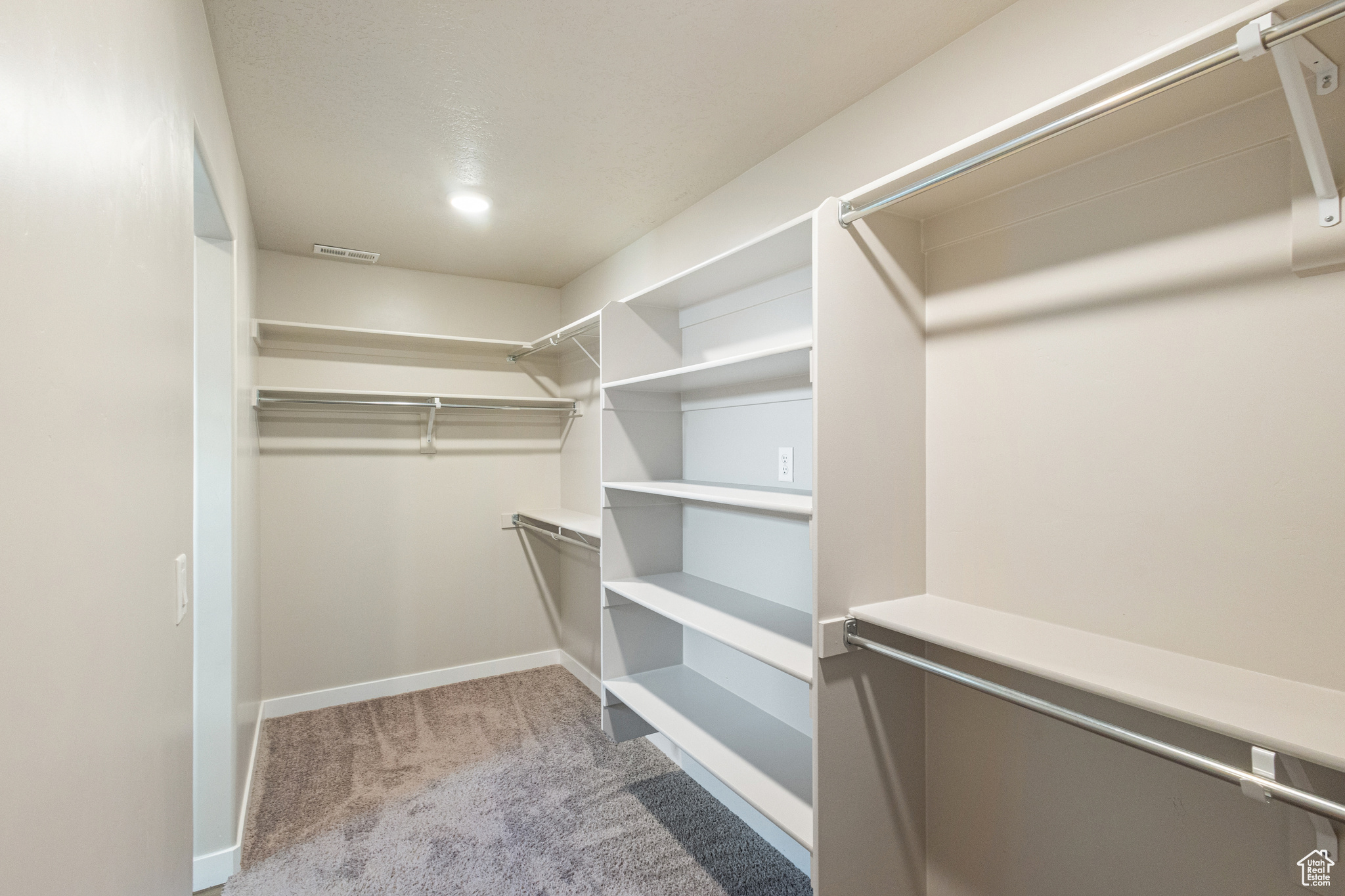 LEGACY FARMS - Residential