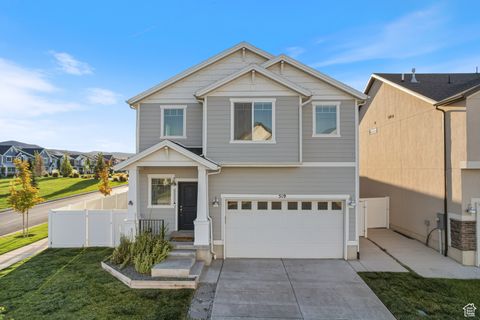 Photo of 519 S VALKYRIES LN, Saratoga Springs, UT 84045 (MLS # 2104782)
