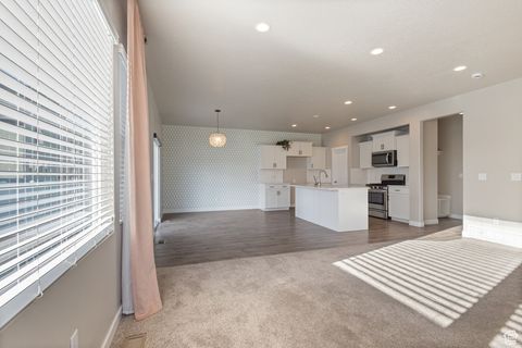 Tiny photo for 519 S VALKYRIES LN, Saratoga Springs, UT 84045 (MLS # 2104782)