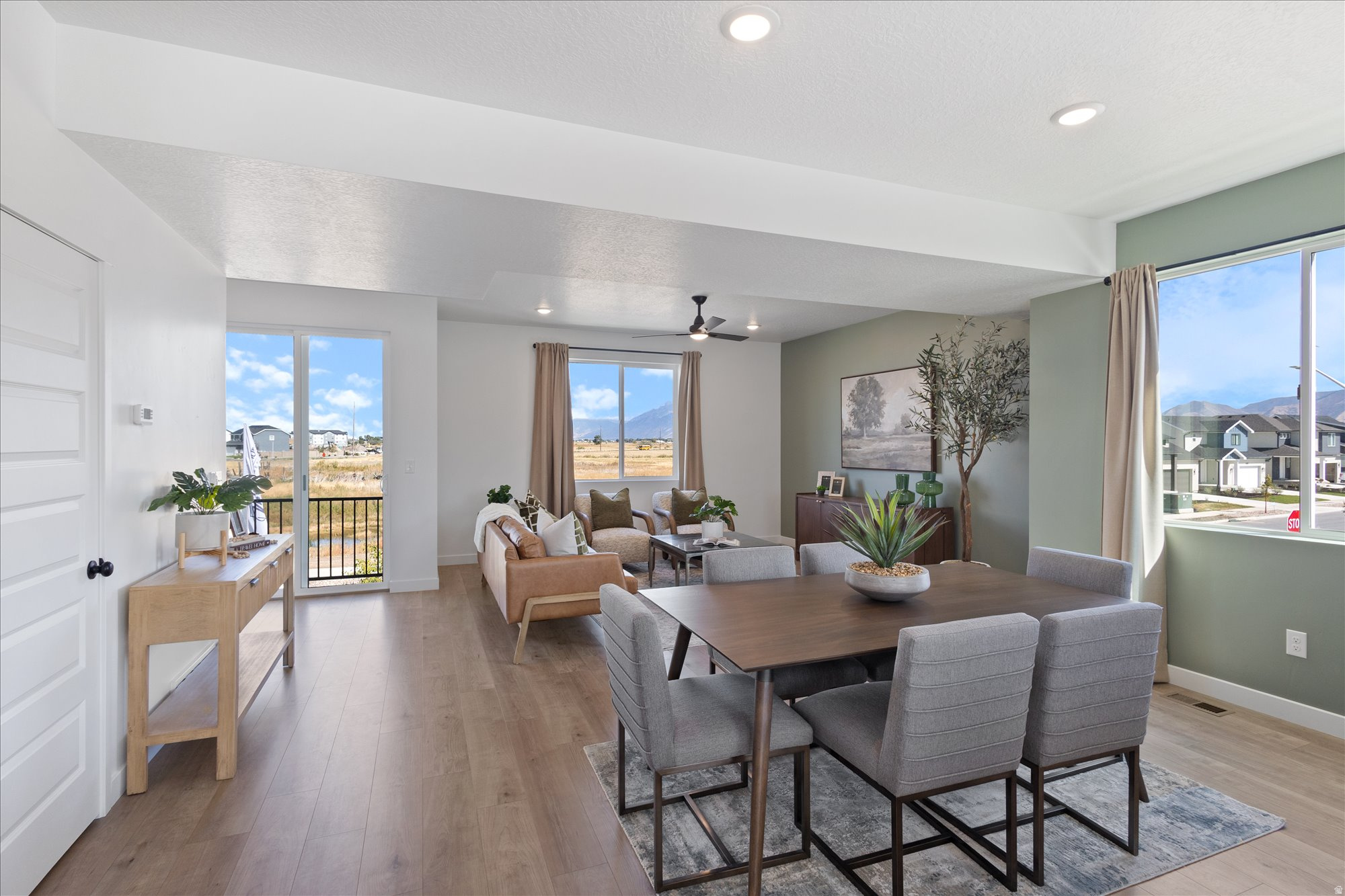 ARROWHEAD RANCH - Residential