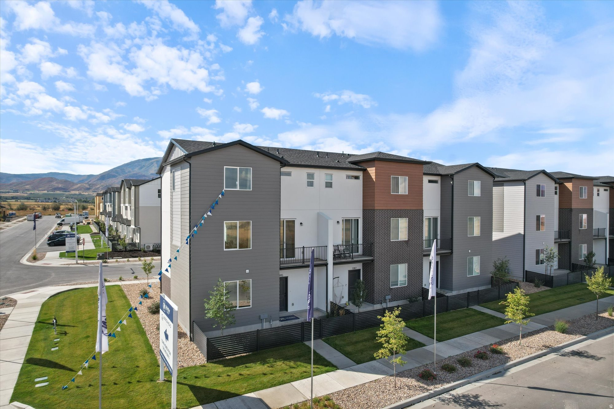 ARROWHEAD RANCH - Residential