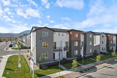 Tiny photo for 1338 E 1280 N #08-30, Payson, UT 84651 (MLS # 2142529)