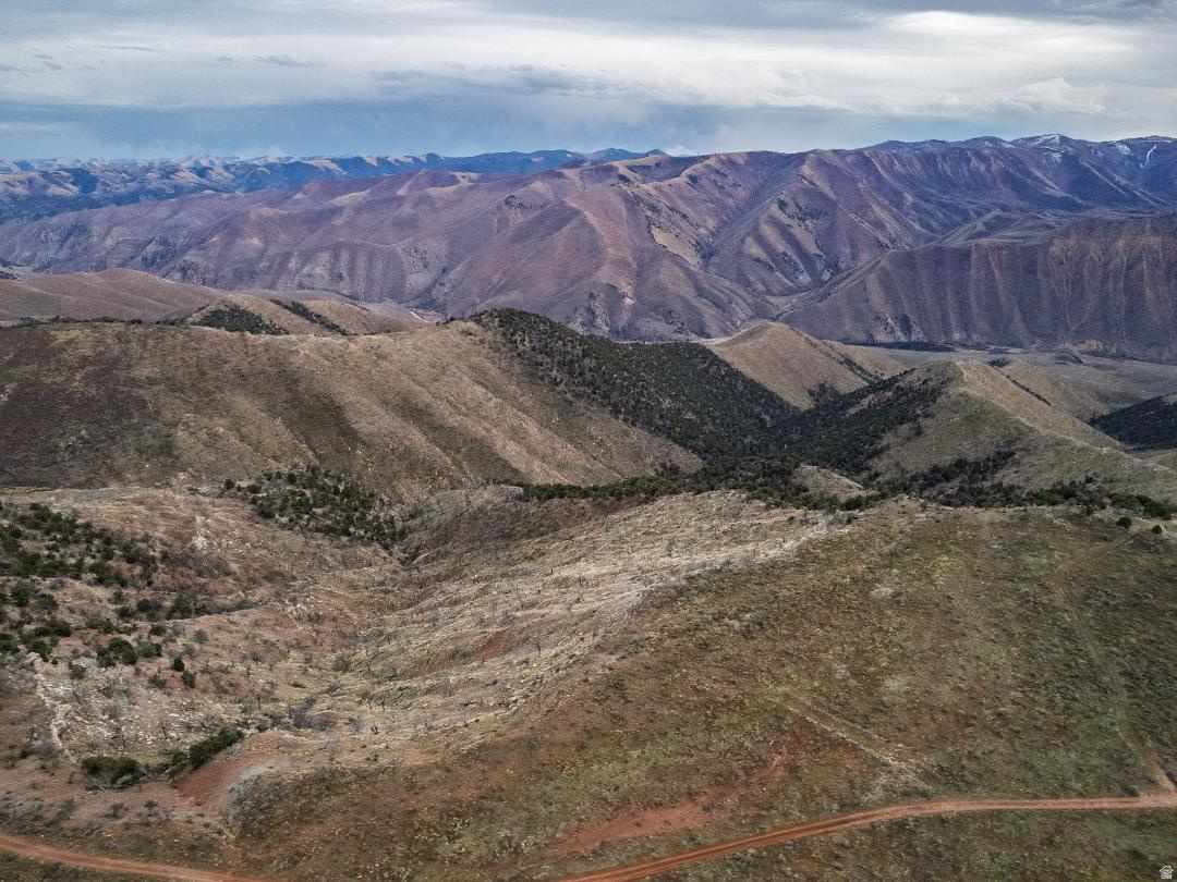 MOUNTAIN VIEW ESTATES - Land