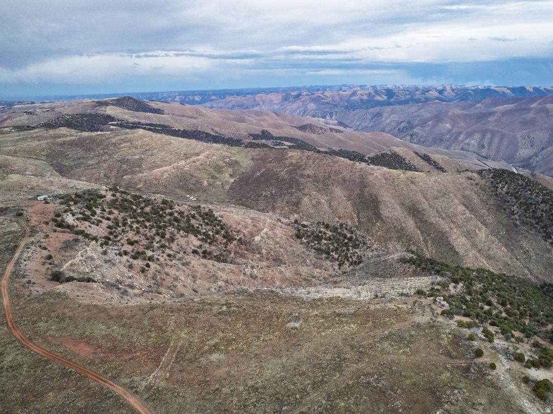 MOUNTAIN VIEW ESTATES - Land