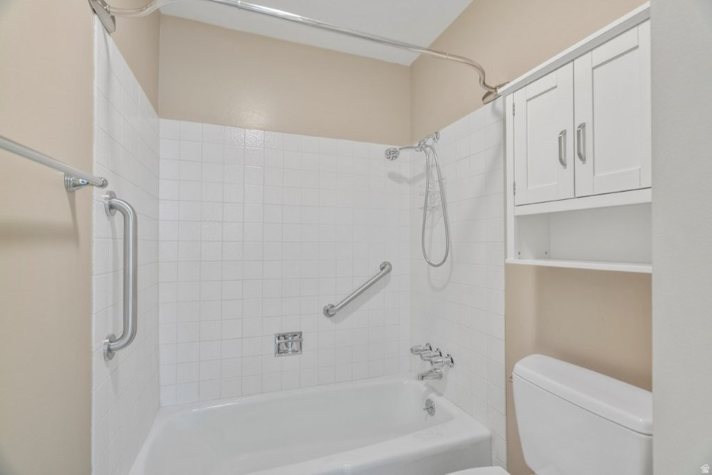 THREE FOUNTAINS EAST - Residential