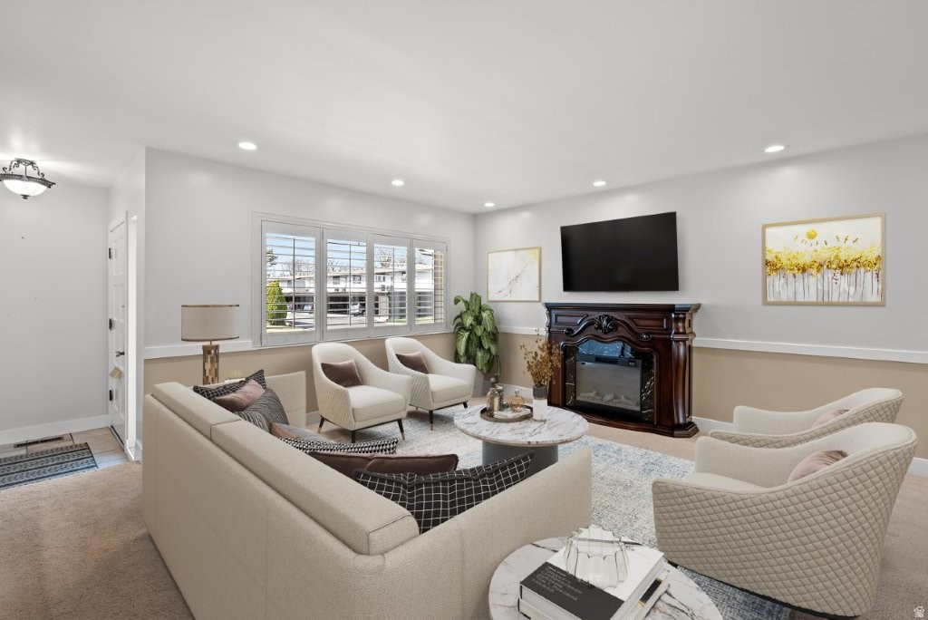 THREE FOUNTAINS EAST - Residential