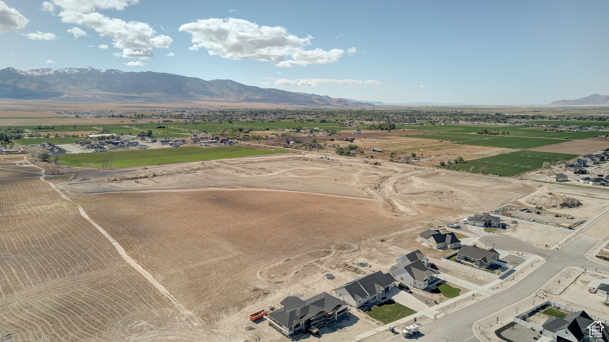 HERITAGE FARMS SUBDIVISION PHASE 1 - Land