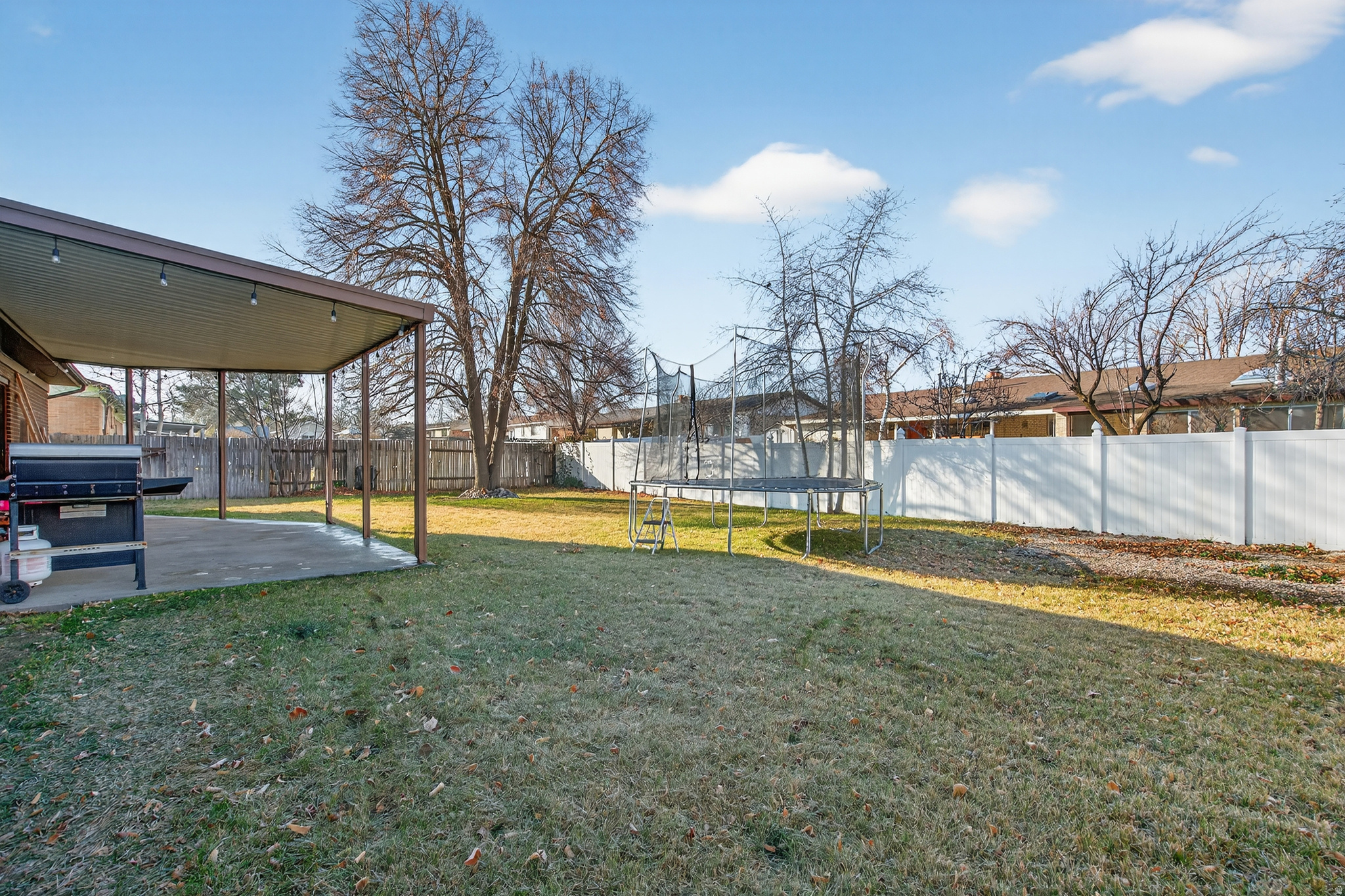 COLONY WEST #8 - Residential