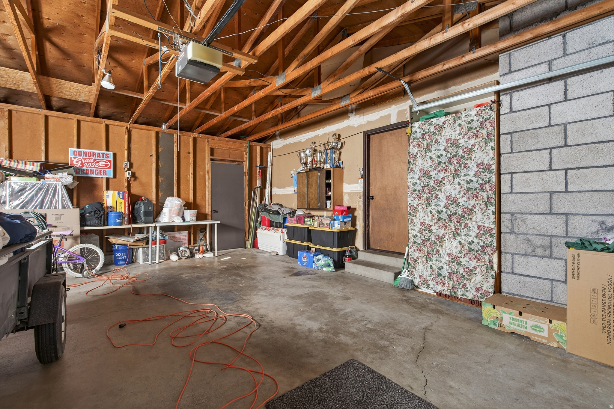 COLONY WEST #8 - Residential