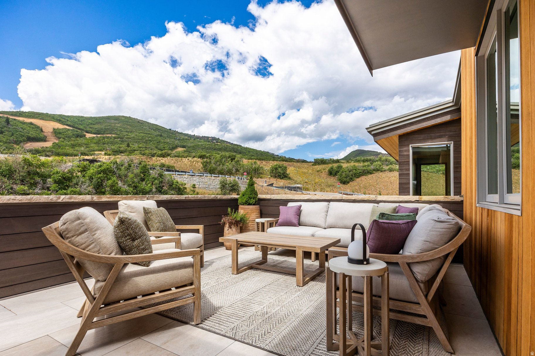 VELVAERE - Residential