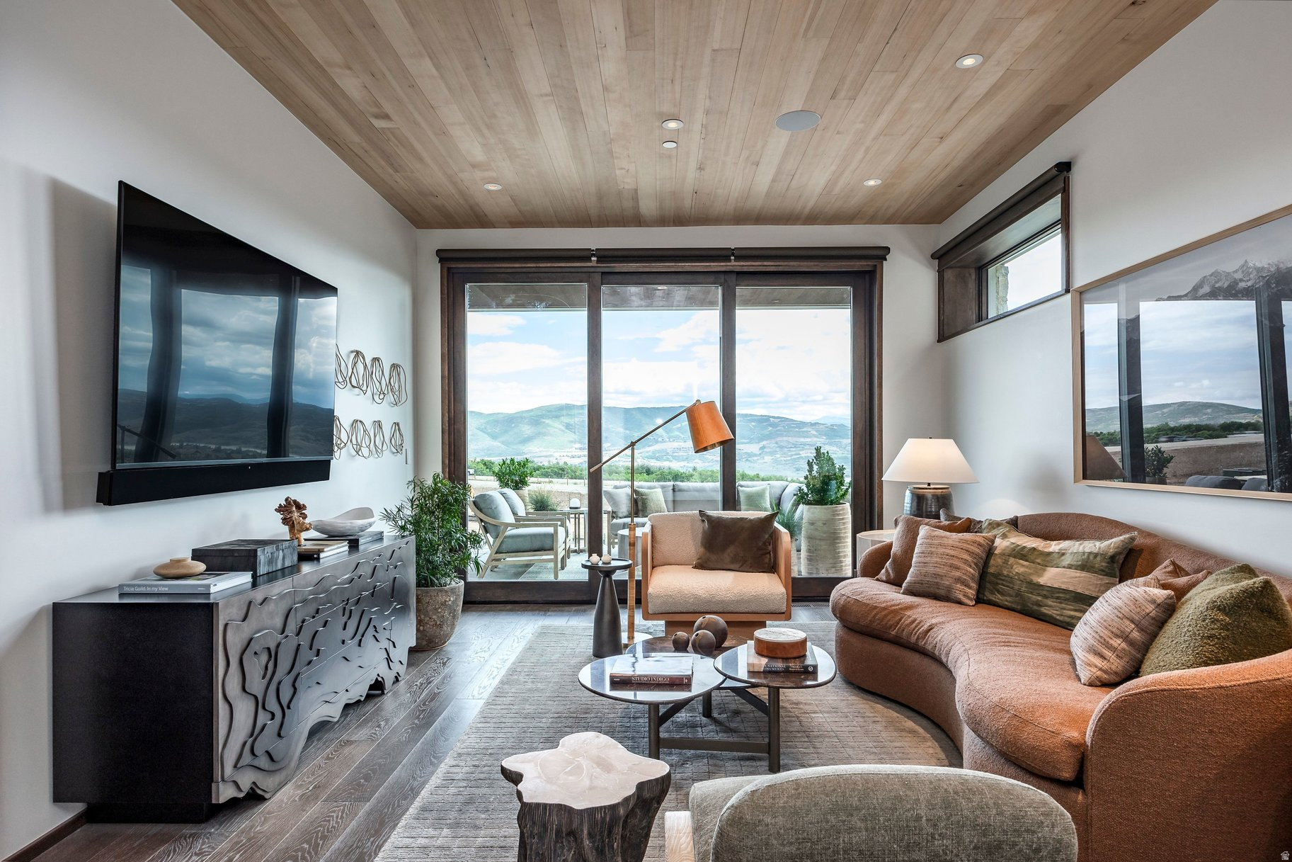 VELVAERE - Residential