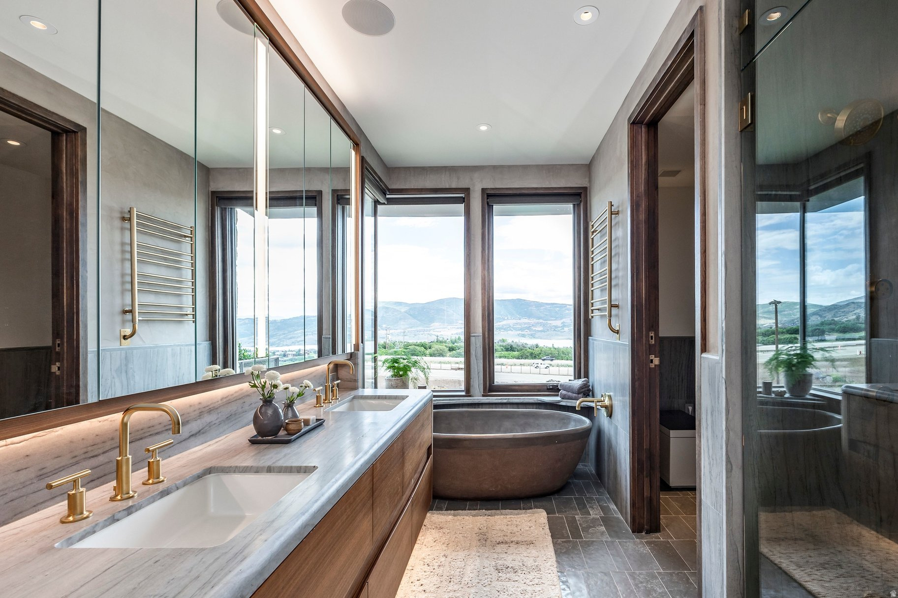 VELVAERE - Residential