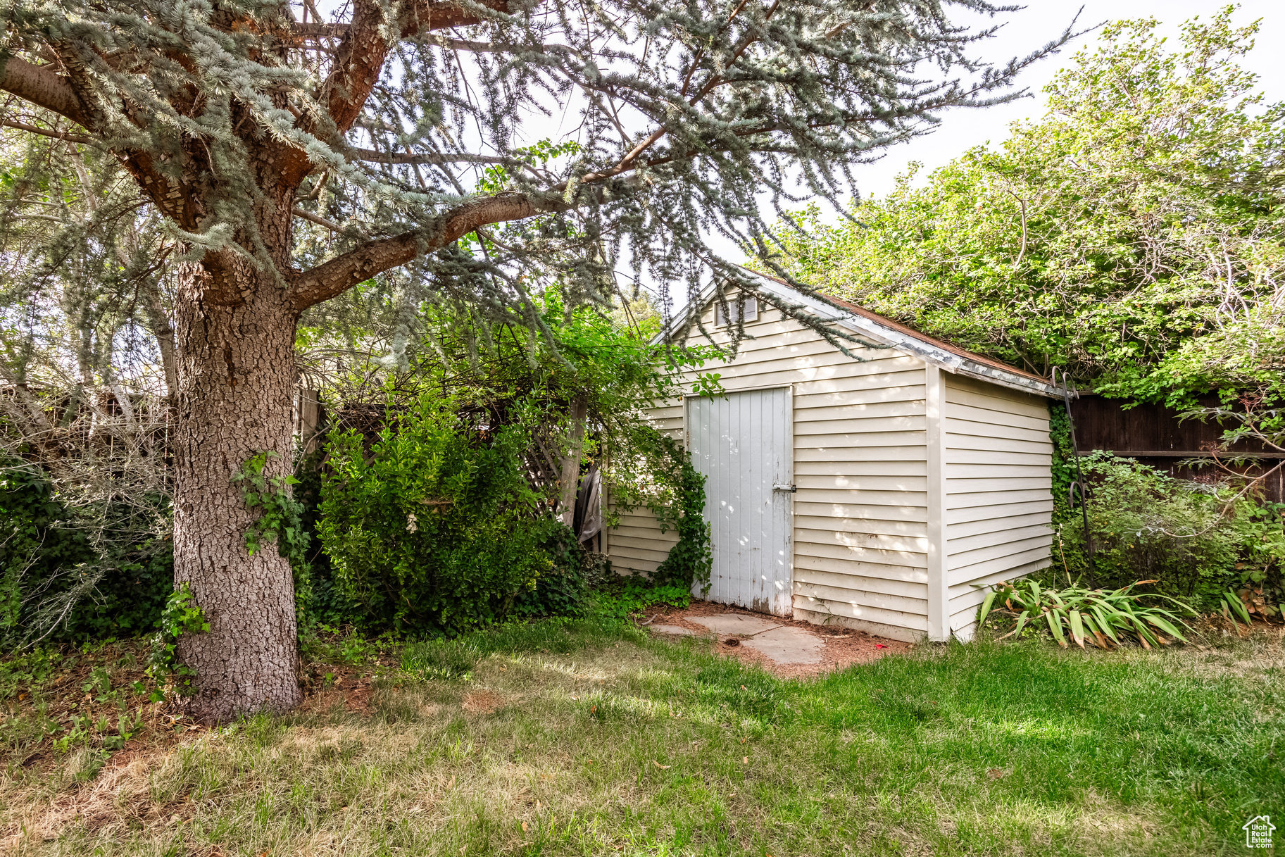 10074 S Countrywood Dr, Sandy, Utah image 22