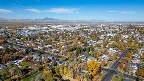 Tiny photo for 328 W 400 N, Logan, UT 84321 (MLS # 2121160)