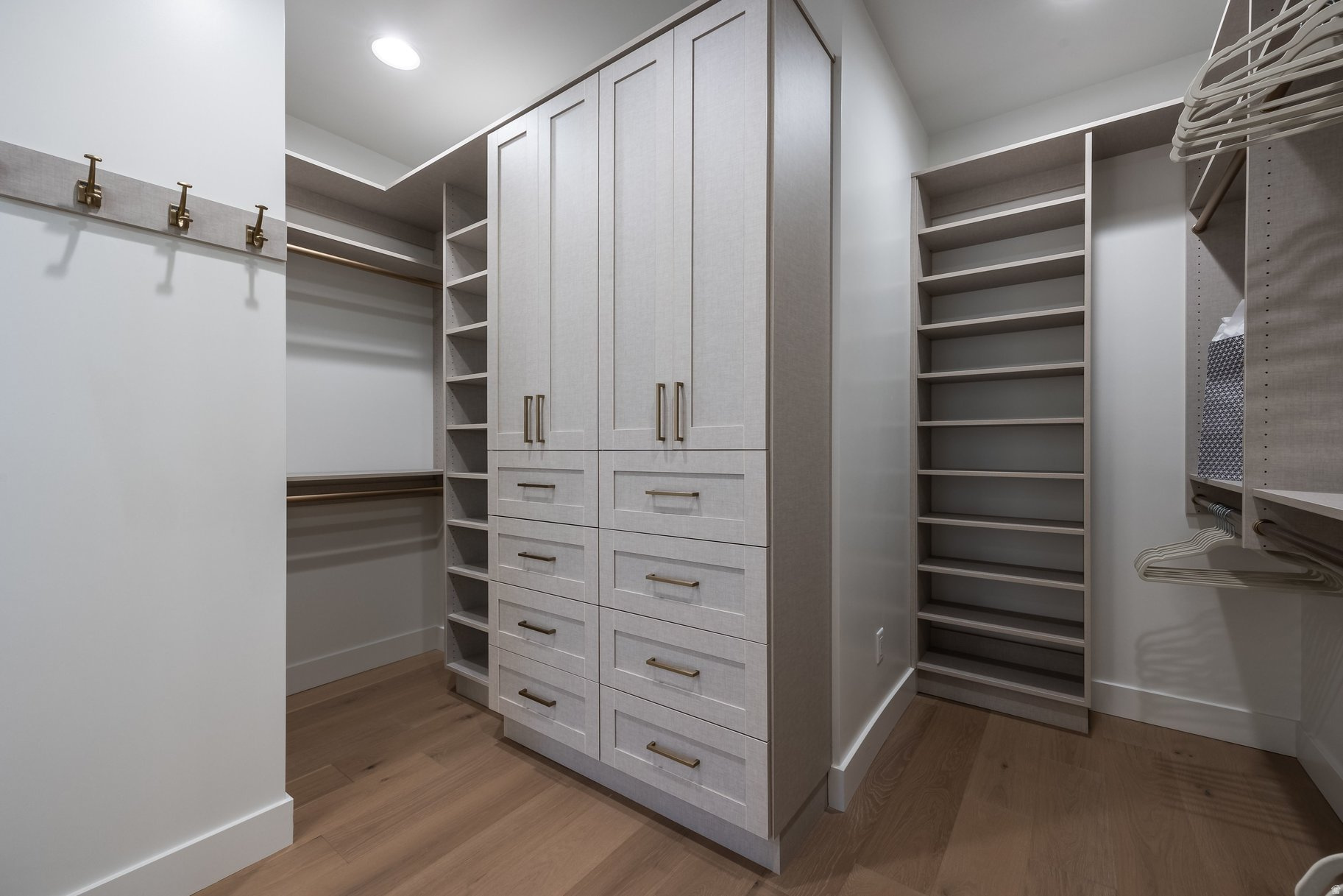 HOLLADAY PARK LANE - Residential