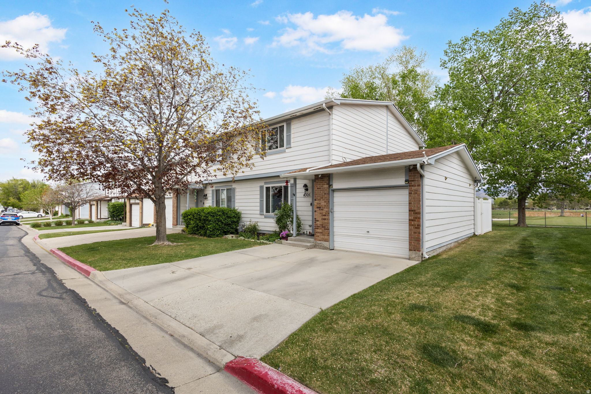 BARRINGTON PARK - Residential