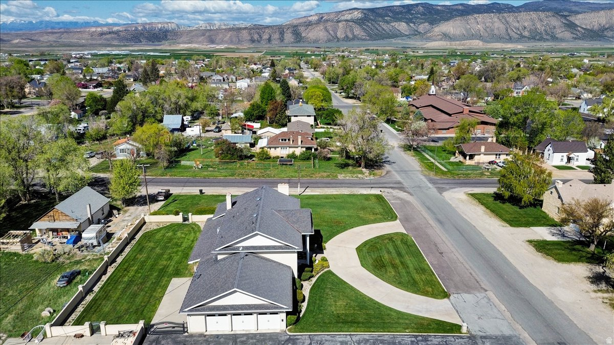 YOUNG PROPERTY - Residential