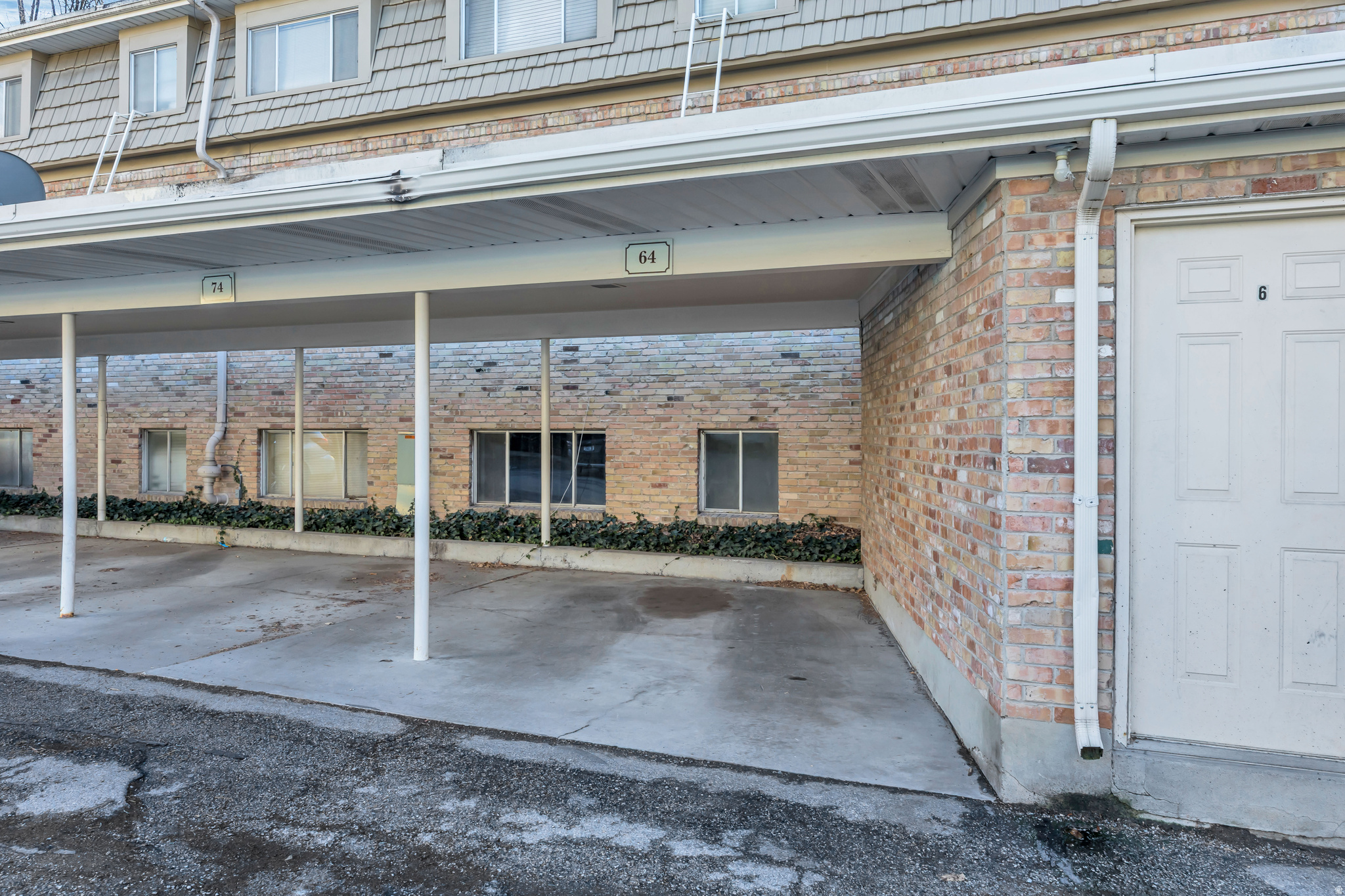 AIX LA CHAPE - Residential