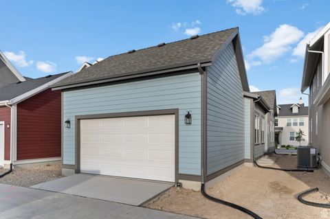 Tiny photo for 11204 S FORDMAN WAY, South Jordan, UT 84009 (MLS # 2114436)