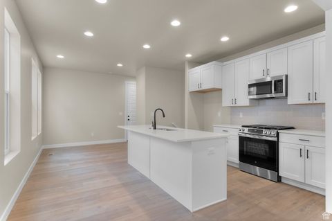 Tiny photo for 11204 S FORDMAN WAY, South Jordan, UT 84009 (MLS # 2114436)