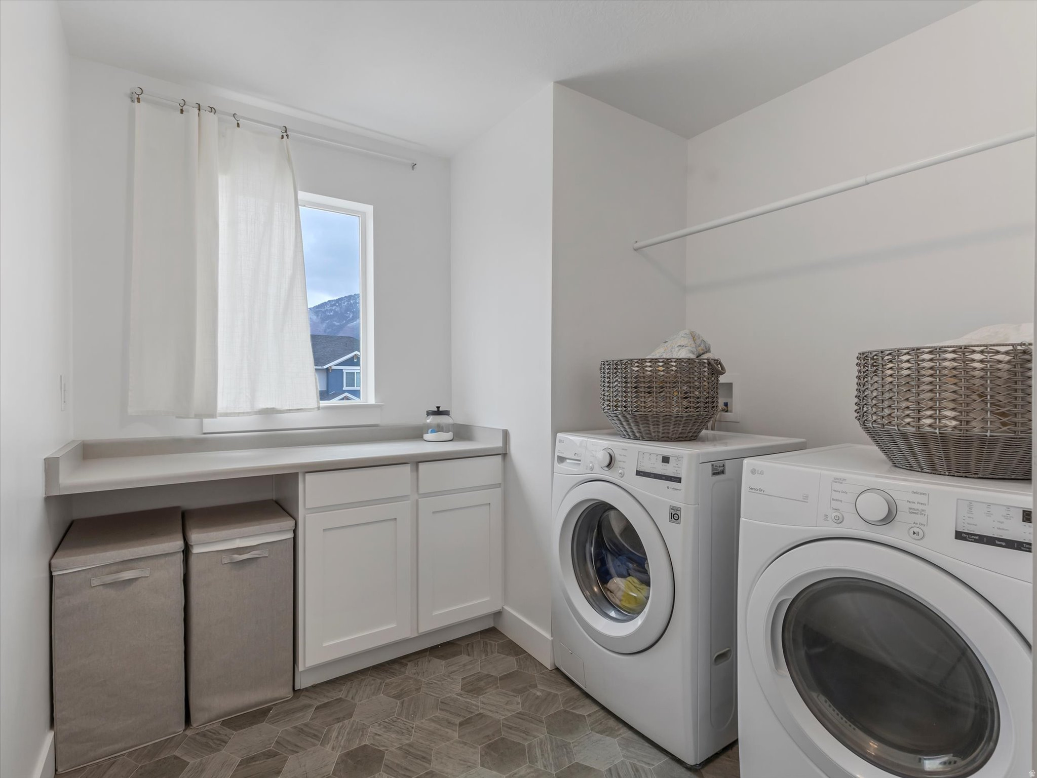 SUNRISE RANCH - Residential