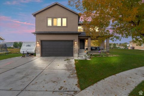 Photo of 3262 E APPALOOSA WAY N, Eagle Mountain, UT 84005 (MLS # 2118457) Photo of 3262 E APPALOOSA WAY N, Eagle Mountain, UT 84005 (MLS # 2118457)
