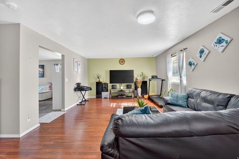 Tiny photo for 6543 W OAK BRIDGE DR, West Jordan, UT 84081 (MLS # 2122132)