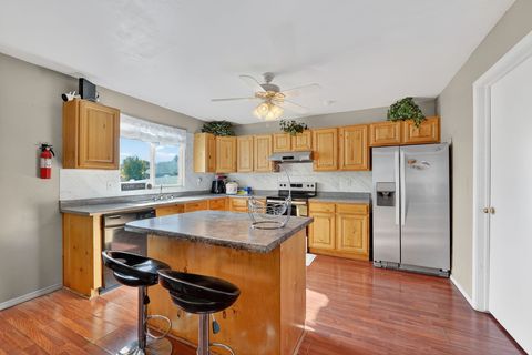 Tiny photo for 6543 W OAK BRIDGE DR, West Jordan, UT 84081 (MLS # 2122132)