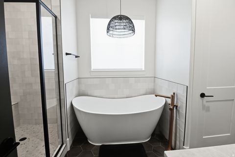 Tiny photo for 1087 E 160 N, Hyde Park, UT 84318 (MLS # 2135221)