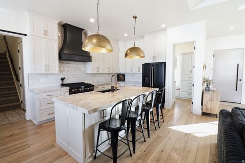 Tiny photo for 1087 E 160 N, Hyde Park, UT 84318 (MLS # 2135221)