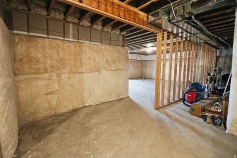 Tiny photo for 1087 E 160 N, Hyde Park, UT 84318 (MLS # 2135221)