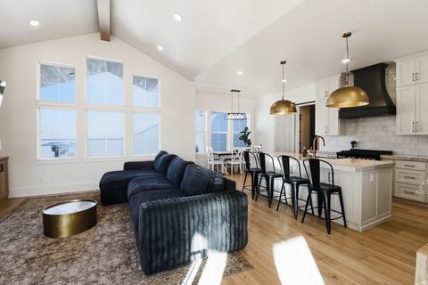 Tiny photo for 1087 E 160 N, Hyde Park, UT 84318 (MLS # 2135221)