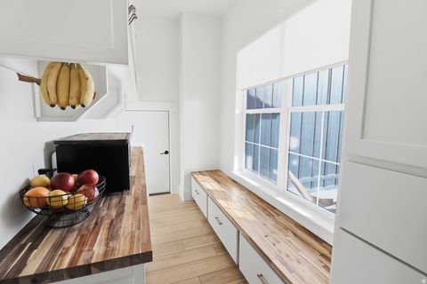 Tiny photo for 1087 E 160 N, Hyde Park, UT 84318 (MLS # 2135221)