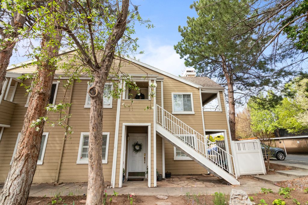 Photo of 1498 E FOXBORO DR #1, Salt Lake City, UT 84106 (MLS # 2147648)