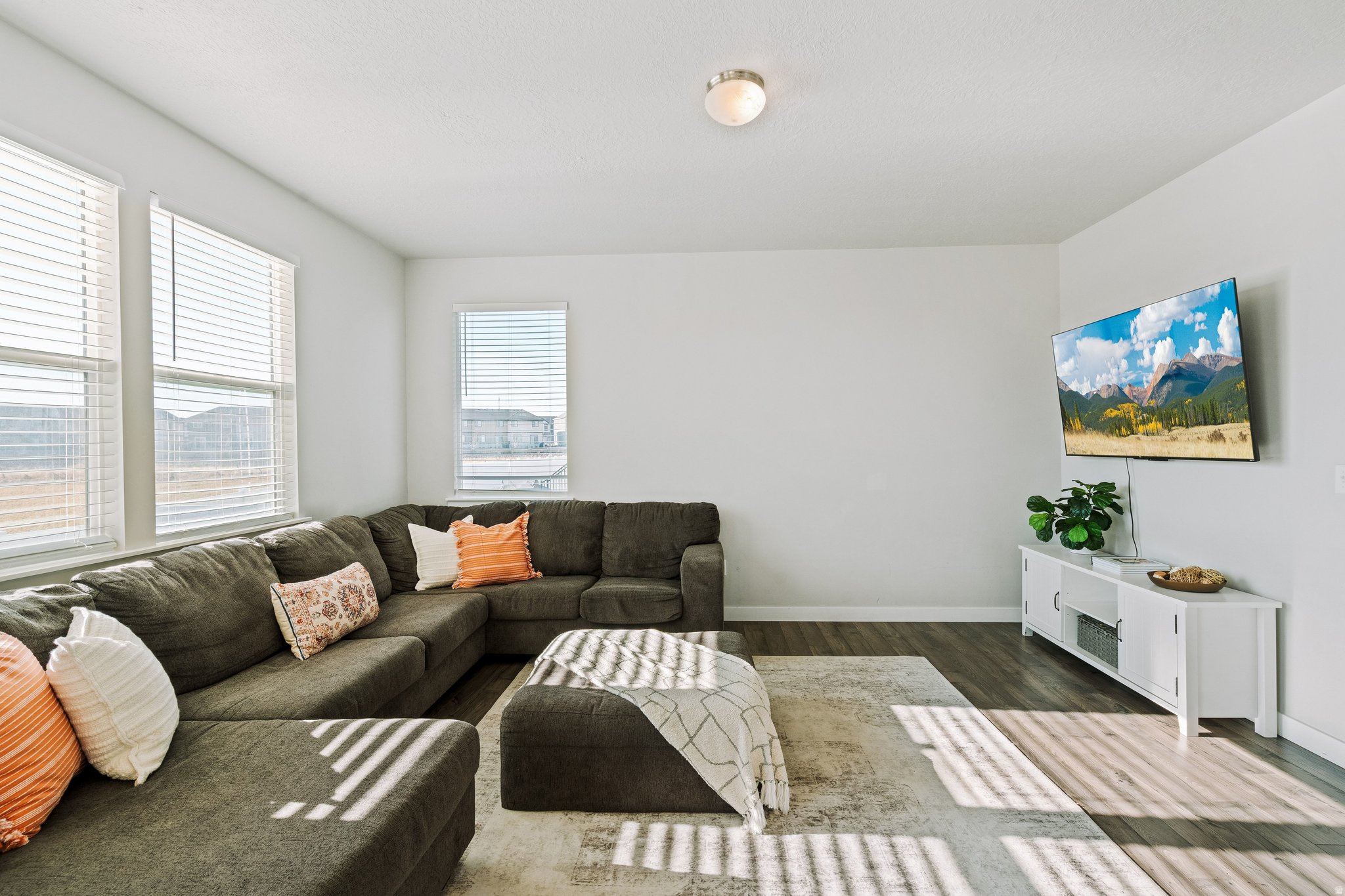 HARVEST PARK - Residential