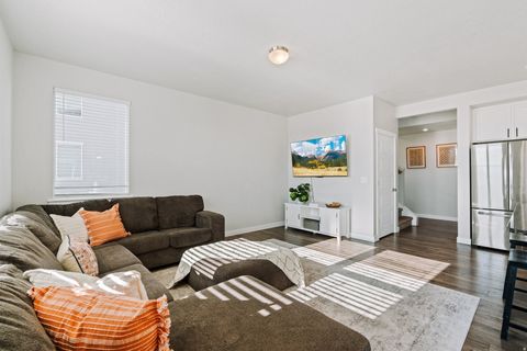 Tiny photo for 2485 W WYSTERIA DR, Mapleton, UT 84664 (MLS # 2128521)