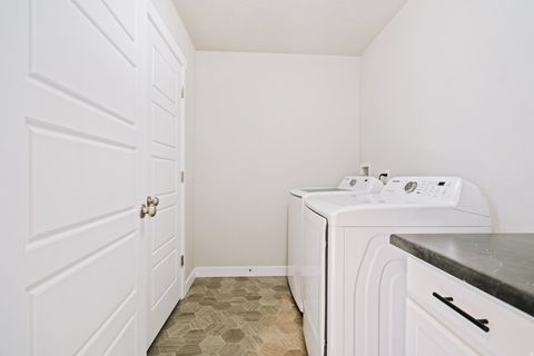 Tiny photo for 2485 W WYSTERIA DR, Mapleton, UT 84664 (MLS # 2128521)