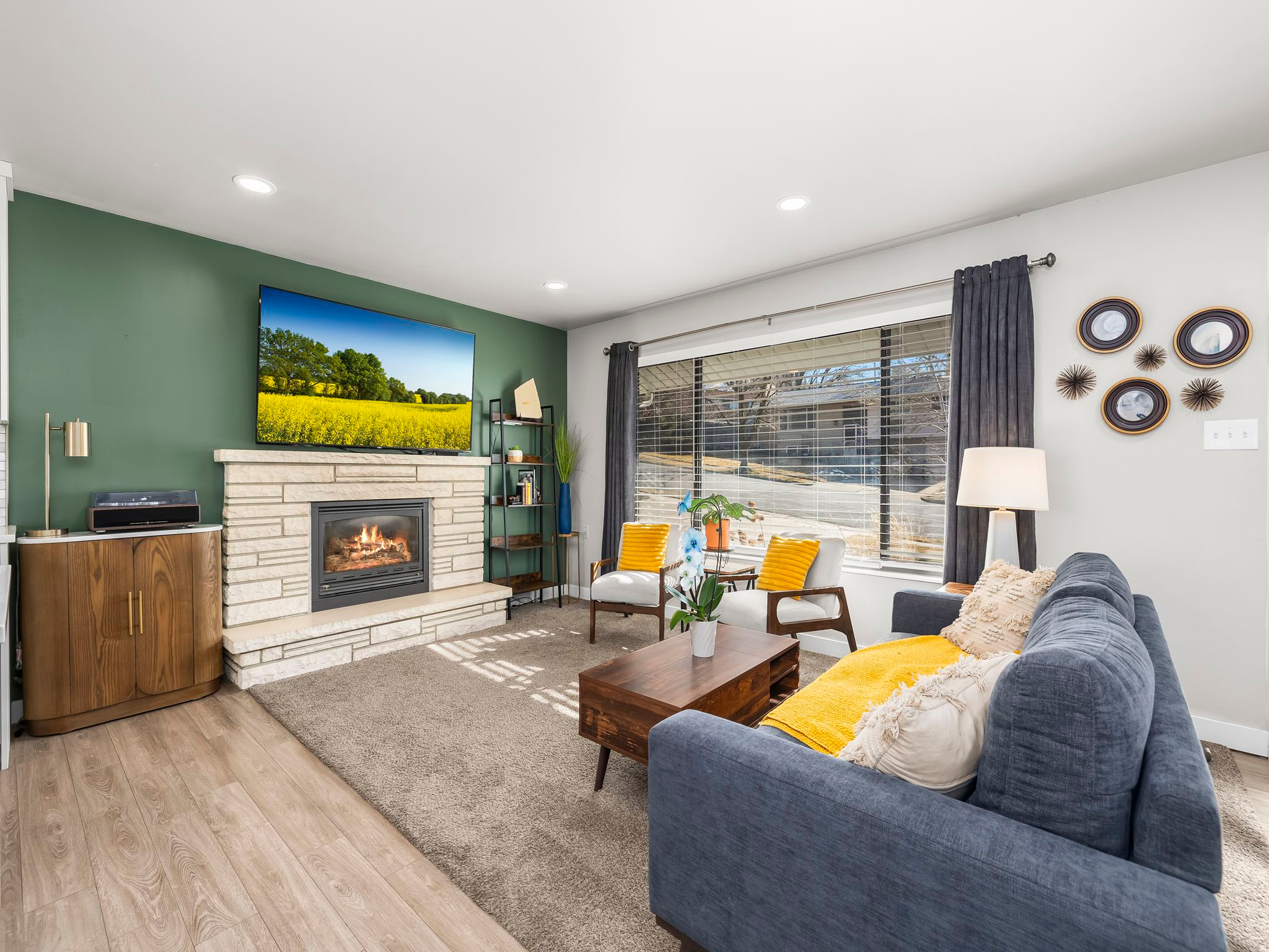 PARADISE HILLS - Residential