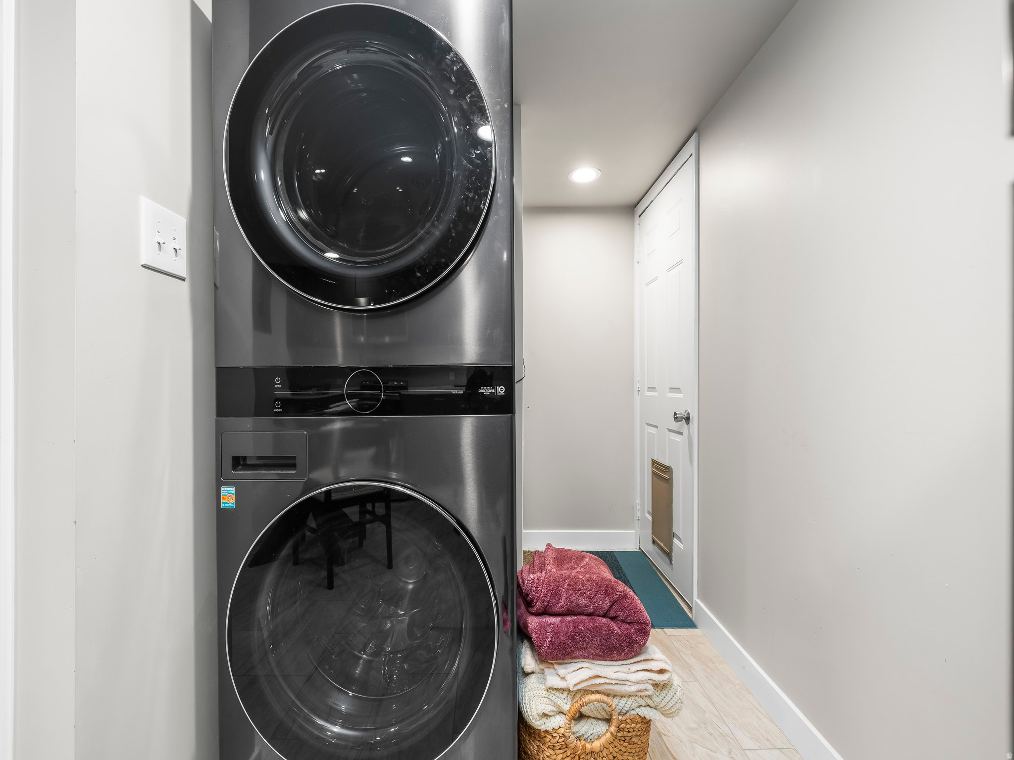 PARADISE HILLS - Residential