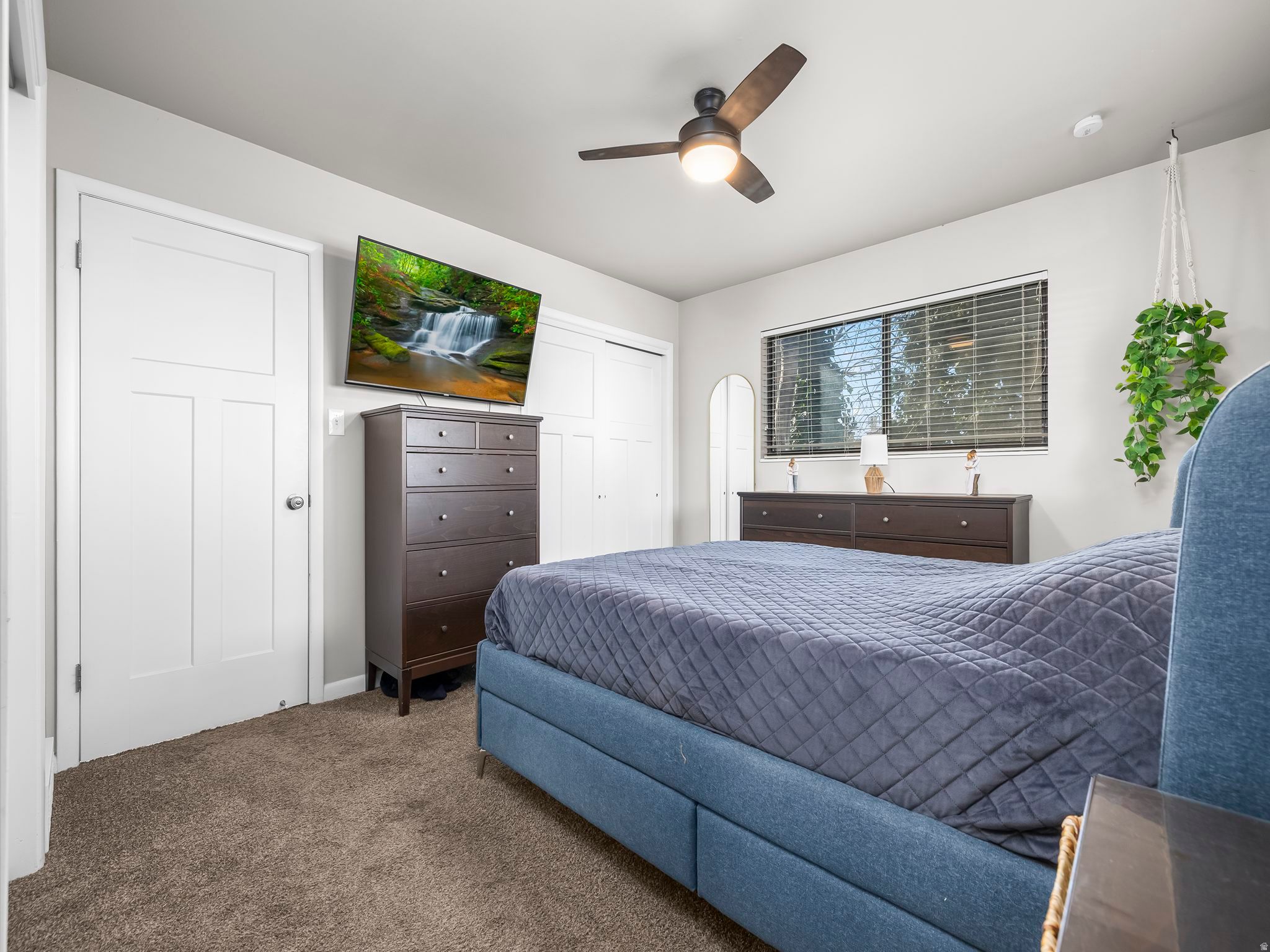 PARADISE HILLS - Residential