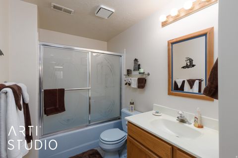 Tiny photo for 1014 E 5750 S, South Ogden, UT 84405 (MLS # 2149596)