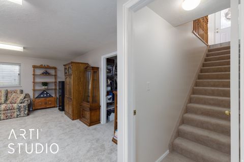Tiny photo for 1014 E 5750 S, South Ogden, UT 84405 (MLS # 2149596)