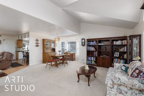 Tiny photo for 1014 E 5750 S, South Ogden, UT 84405 (MLS # 2149596)