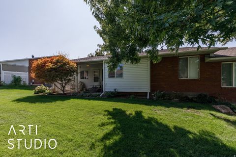 Tiny photo for 1014 E 5750 S, South Ogden, UT 84405 (MLS # 2149596)