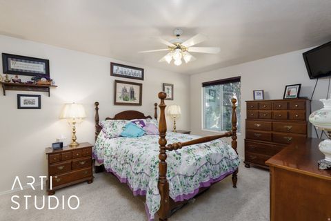 Tiny photo for 1014 E 5750 S, South Ogden, UT 84405 (MLS # 2149596)