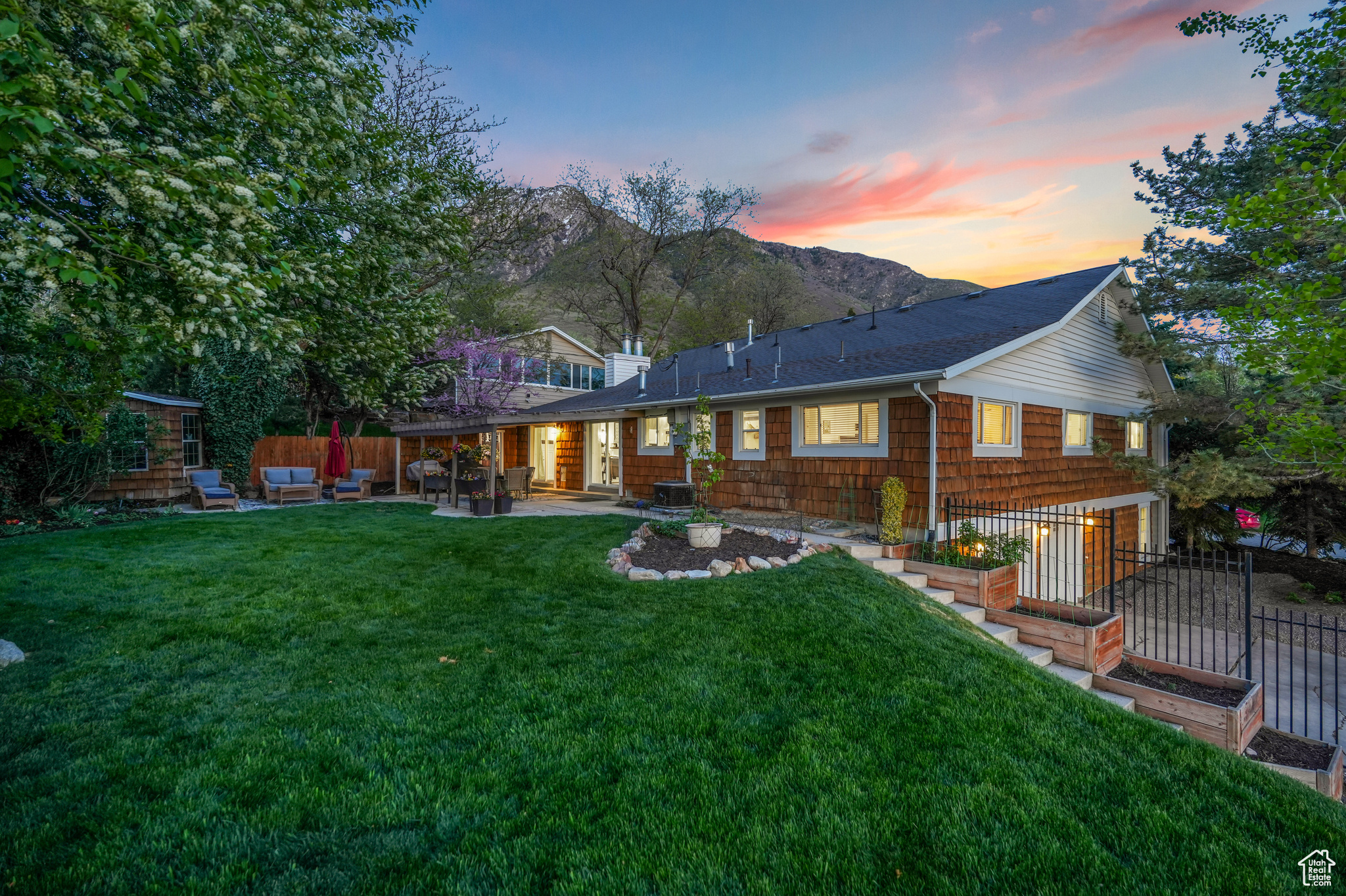 3273 E Bernada Dr, Salt Lake City, Utah image 48