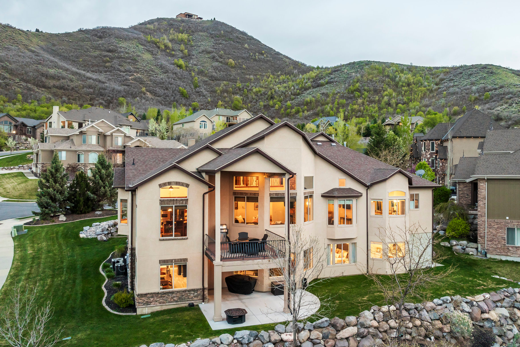 RIDGEWOOD - Residential