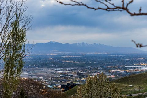 Tiny photo for 1263 E WILD MAPLE CT, Draper, UT 84020 (MLS # 2120594)